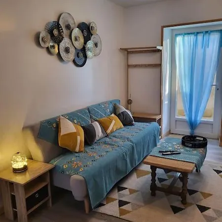 Location Saisonniere La Berbere Villa Tauves Exterior photo